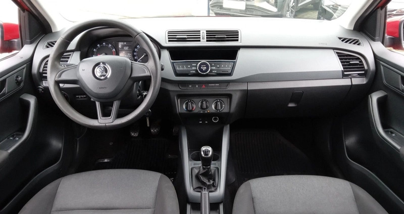 Skoda Fabia cena 27900 przebieg: 197300, rok produkcji 2017 z Alwernia małe 326
